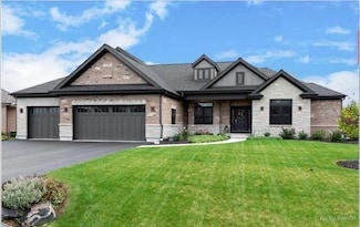 9915 Henning Dr, Huntley, IL 60142