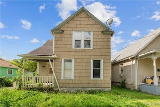 759 Pierce Ave, Niagara Falls, NY 14305
