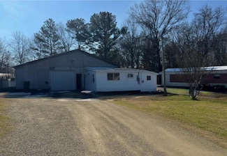 1604 Bunch St, Corinth, MS 38834