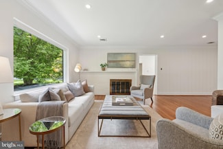 701 Notley Rd, Silver Spring, MD 20904