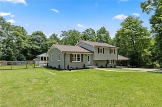 317 Benbow Dr, East Bend, NC 27018