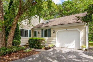6 Friendship Ct, Mashpee, MA 02649