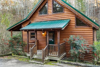 1323 Zachary Thomas Ln, Sevierville, TN 37876