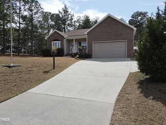 38 Green Links Dr, Cameron, NC 28326