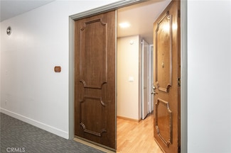 17711 Margate St Unit 108, Encino, CA 91316