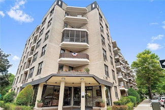 1874 Pelham Pkwy S Unit 6H, Bronx, NY 10461