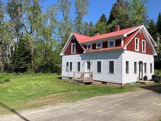1413 Main St, Pittsburg, NH 03592