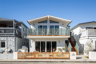121 45th St, Newport Beach, CA 92663