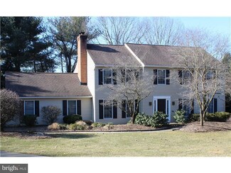 1466 Hancock Ln, Chesterbrook, PA 19087