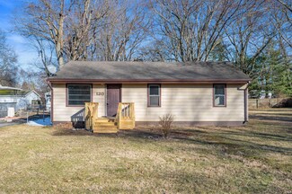 120 S Morrison Rd, Muncie, IN 47304