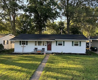 1550 Abbott St, Carlyle, IL 62231