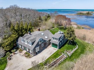 40 Thacher Shore Rd, Yarmouth Port, MA 02675