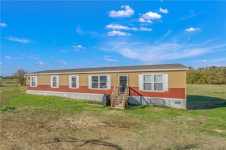 137 County Road 229, Cameron, TX 76520