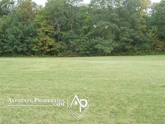 10425 Golfview Ct, Davison, MI 48423