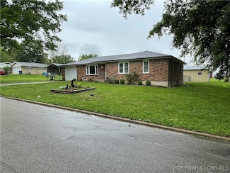 111 W Haynes St, Eldon, MO 65026