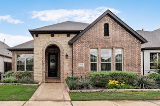 4710 Blackwood Cross Ln, Arlington, TX 76005