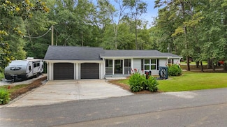 192 Hoke St, Maysville, GA 30558