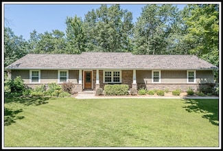 N3247 Frances Ln, New London, WI 54961