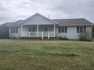 18701 W 210th St, Ridgeway, MO 64481