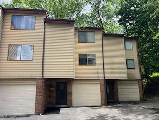 2153 Penguin Ave, Akron, OH 44319