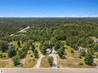 1531 W Kalkaska Rd, Kalkaska, MI 49646