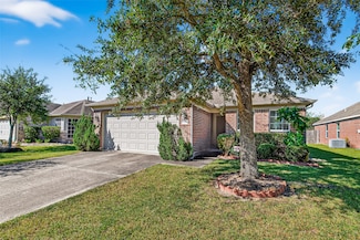 7819 Koloa River Ct, Houston, TX 77040