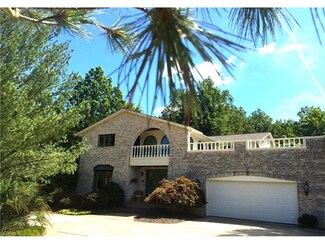 42129 Oberlin Elyria Rd, Elyria, OH 44035