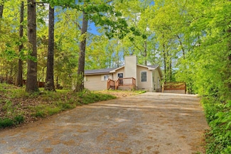 408 Alex Dr, Dalton, GA 30720