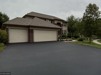 6640 Fountain Ct N, Osseo, MN 55311