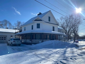 51 Colby St, Colebrook, NH 03576