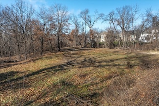 1425 42nd St SE, Cedar Rapids, IA 52403