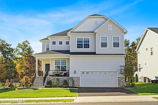 18 Heliport Dr, Tinton Falls, NJ 07724