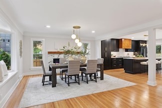 101 Oakwood Rd, Hopkins, MN 55343