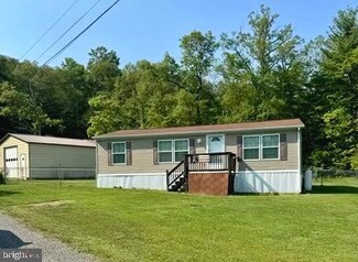 60 Valley Dale Ct, Berkeley Springs, WV 25411