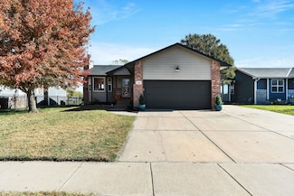 1825 Summerwood St, Goddard, KS 67052