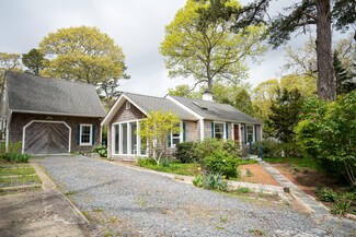 11 Cliff St, Dennis, MA 02638