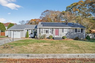 140 Promenade St, Barrington, RI 02806