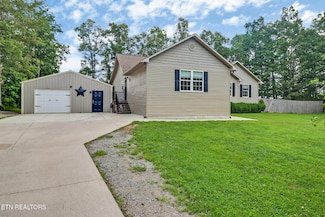 2109 Wichita Dr, Crossville, TN 38572