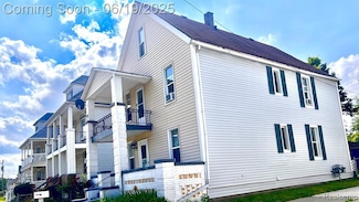 3883 Norwalk St, HamtraMcK, MI 48212