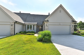 540 Mc Aurther Ln Unit B, Brookfield, WI 53045