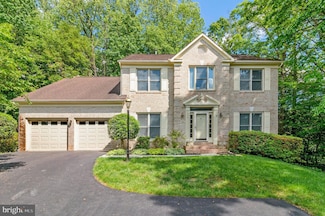 8975 Home Guard Dr, Burke, VA 22015