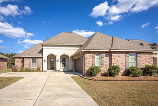 13326 Mary's Way, D'Iberville, MS 39540