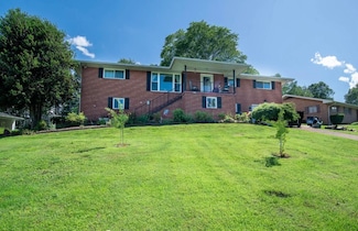 4022 Belvoir Pines Dr, Chattanooga, TN 37412