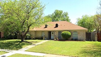 113 S Spring Creek Dr, Richardson, TX 75081