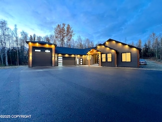 365 W Crestwood Ave, Wasilla, AK 99654
