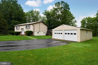34 Kay St, Beech Creek, PA 16822