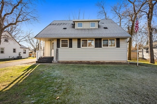 817 1st St SE, Elbow Lake, MN 56531