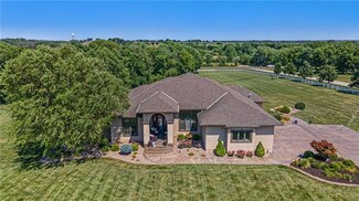 25030 176th St, Leavenworth, KS 66048