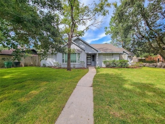 5402 Ariel St, Houston, TX 77096