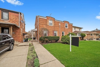 429 Geneva Ave, Bellwood, IL 60104